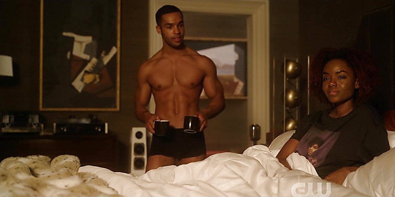 Lucien Laviscount sexy shirtless scene February 7, 2020, 6am