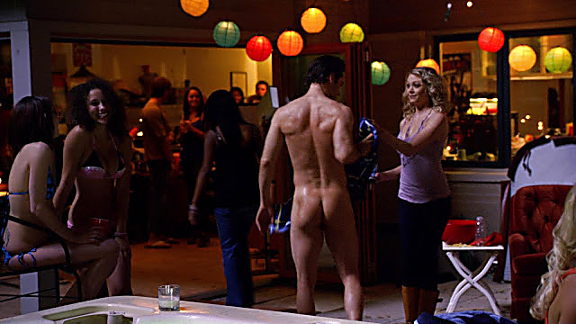 Mark Paul Gosselaar sexy shirtless scene November 1, 2020, 6am
