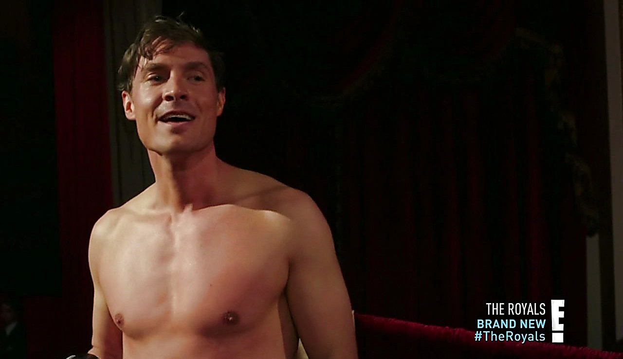 Max Brown sexy shirtless scene January 23, 2017, 12pm