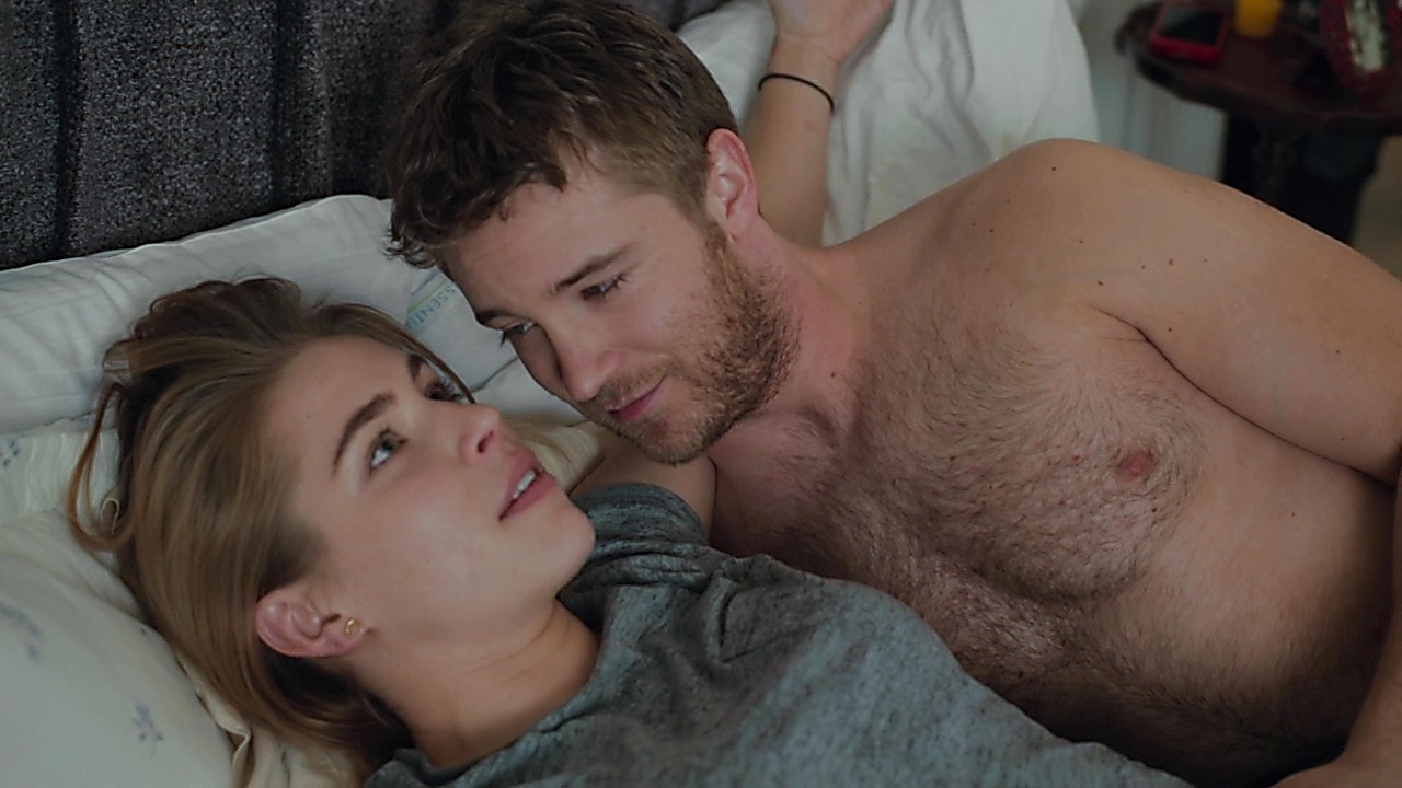 Michael Welch sexy shirtless scene February 10, 2019, 12pm
