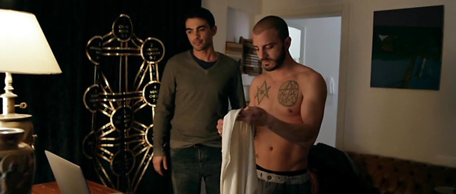 Nicolas Vaporidis sexy shirtless scene January 4, 2018, 1pm