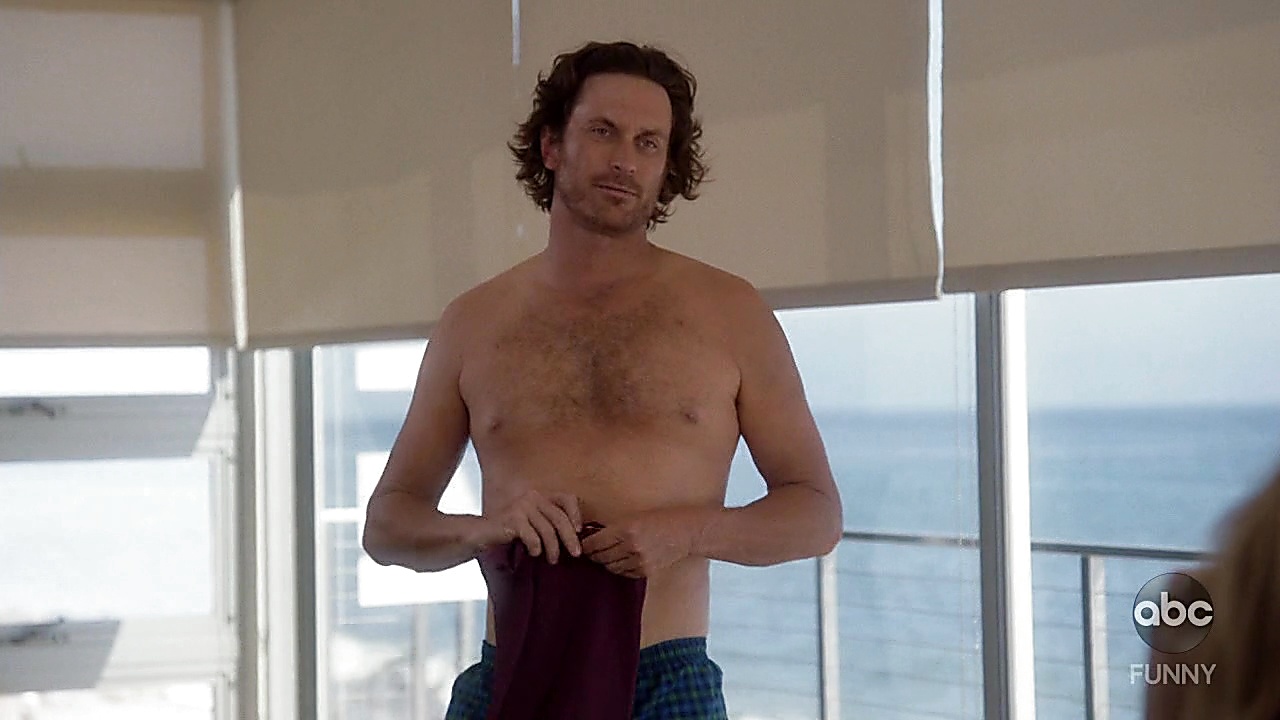 Oliver Hudson sexy shirtless scene November 4, 2018, 1pm