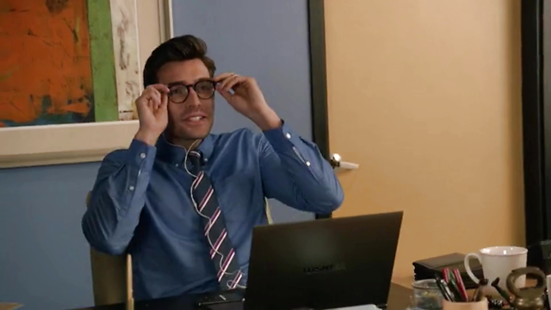 Peter Porte sexy shirtless scene March 6, 2025, 4pm