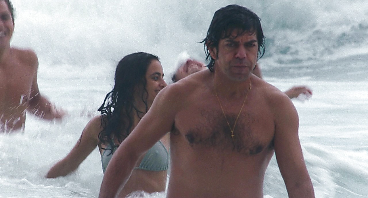 Pierfrancesco Favino sexy shirtless scene September 6, 2019, 1pm