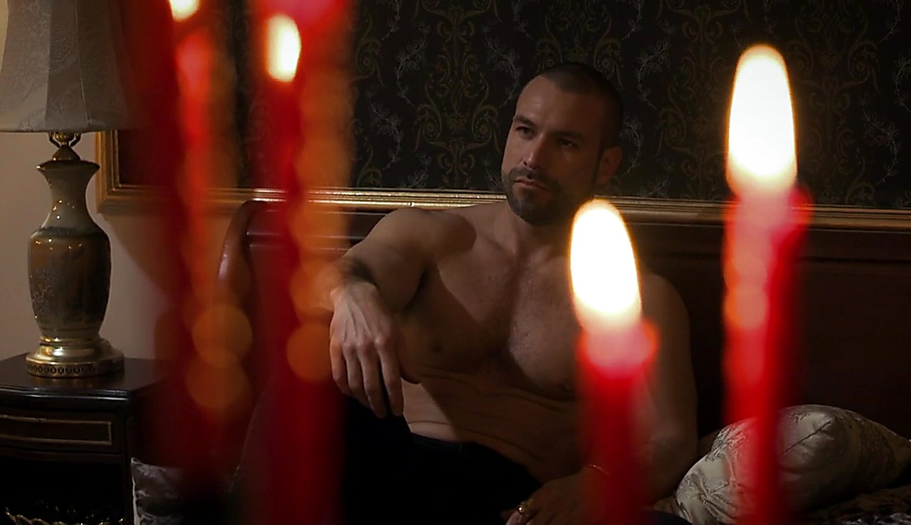 Rafael Amaya sexy shirtless scene October 18, 2017, 12pm