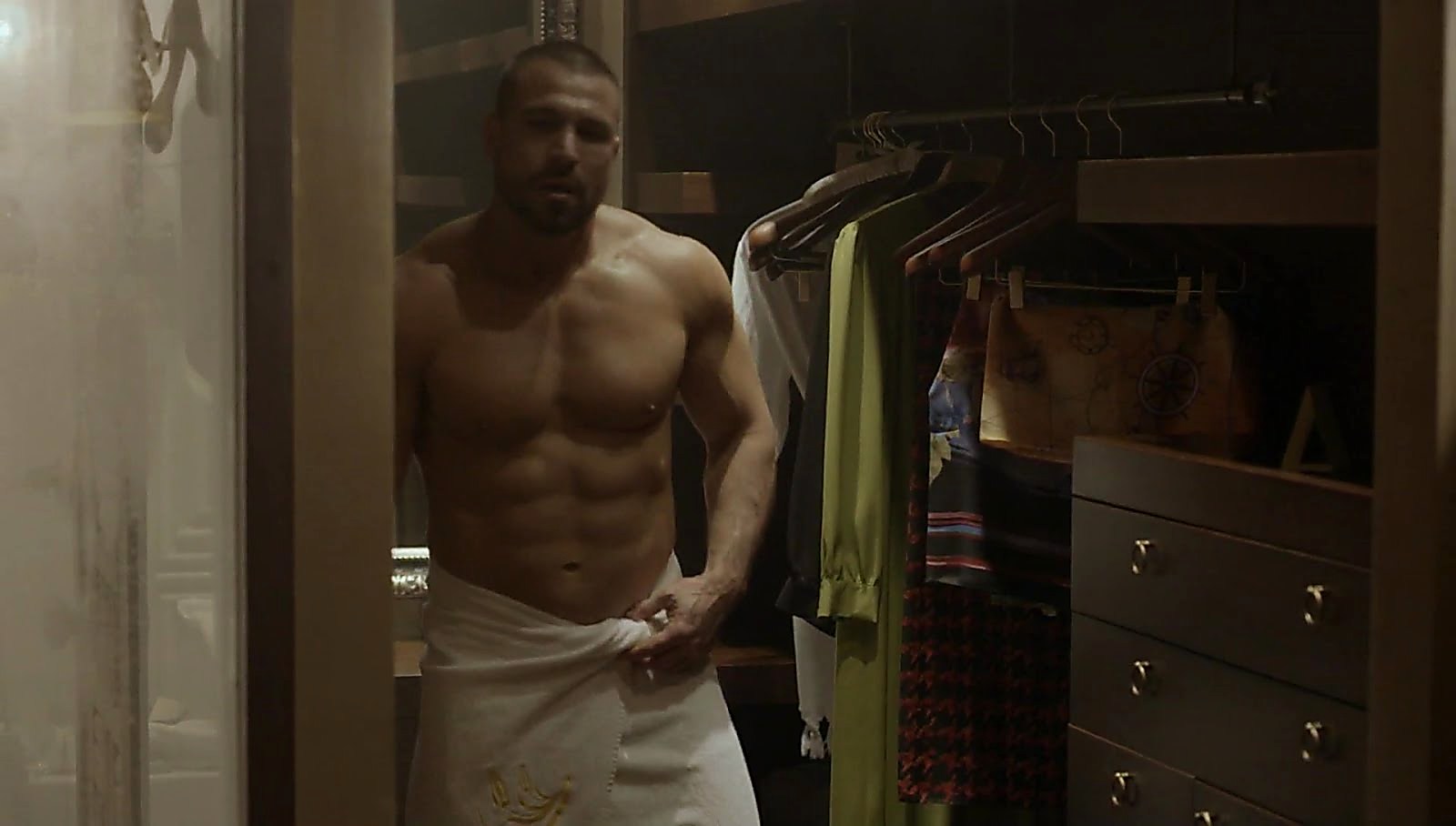 Rafael Amaya sexy shirtless scene May 30, 2018, 11am