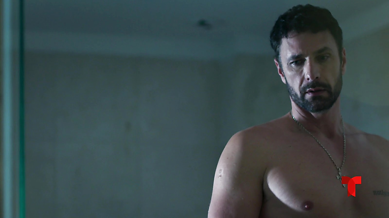 Raoul Bova sexy shirtless scene May 11, 2019, 11am