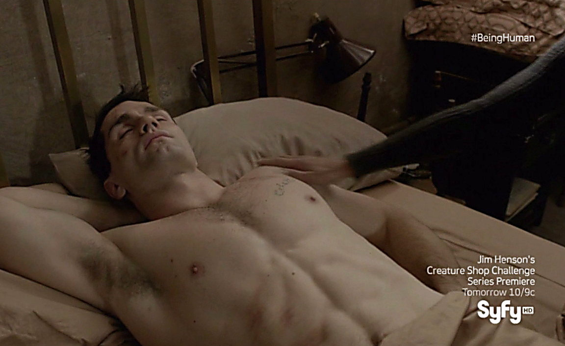 Sam Witwer sexy shirtless scene April 5, 2014, 10pm