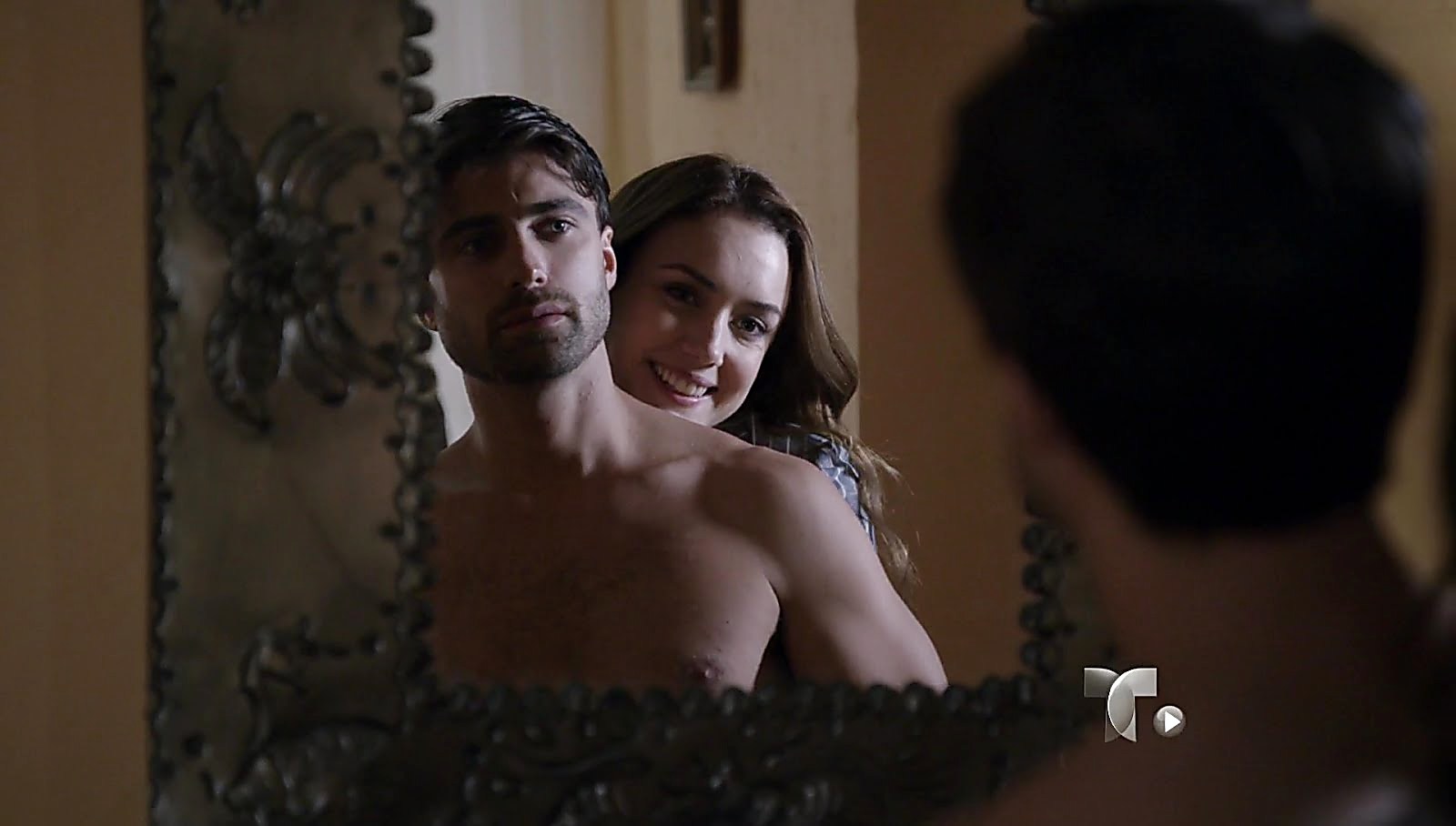 Santiago Ramundo sexy shirtless scene December 20, 2017, 12pm