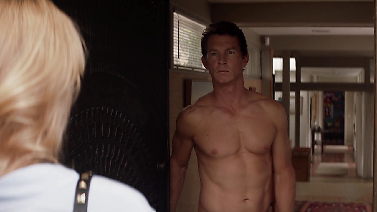 Shawn Hatosy sexy shirtless scene August 25, 2018, 12pm