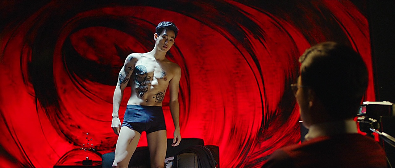 Soo Hyun Kim sexy shirtless scene February 20, 2018, 12pm