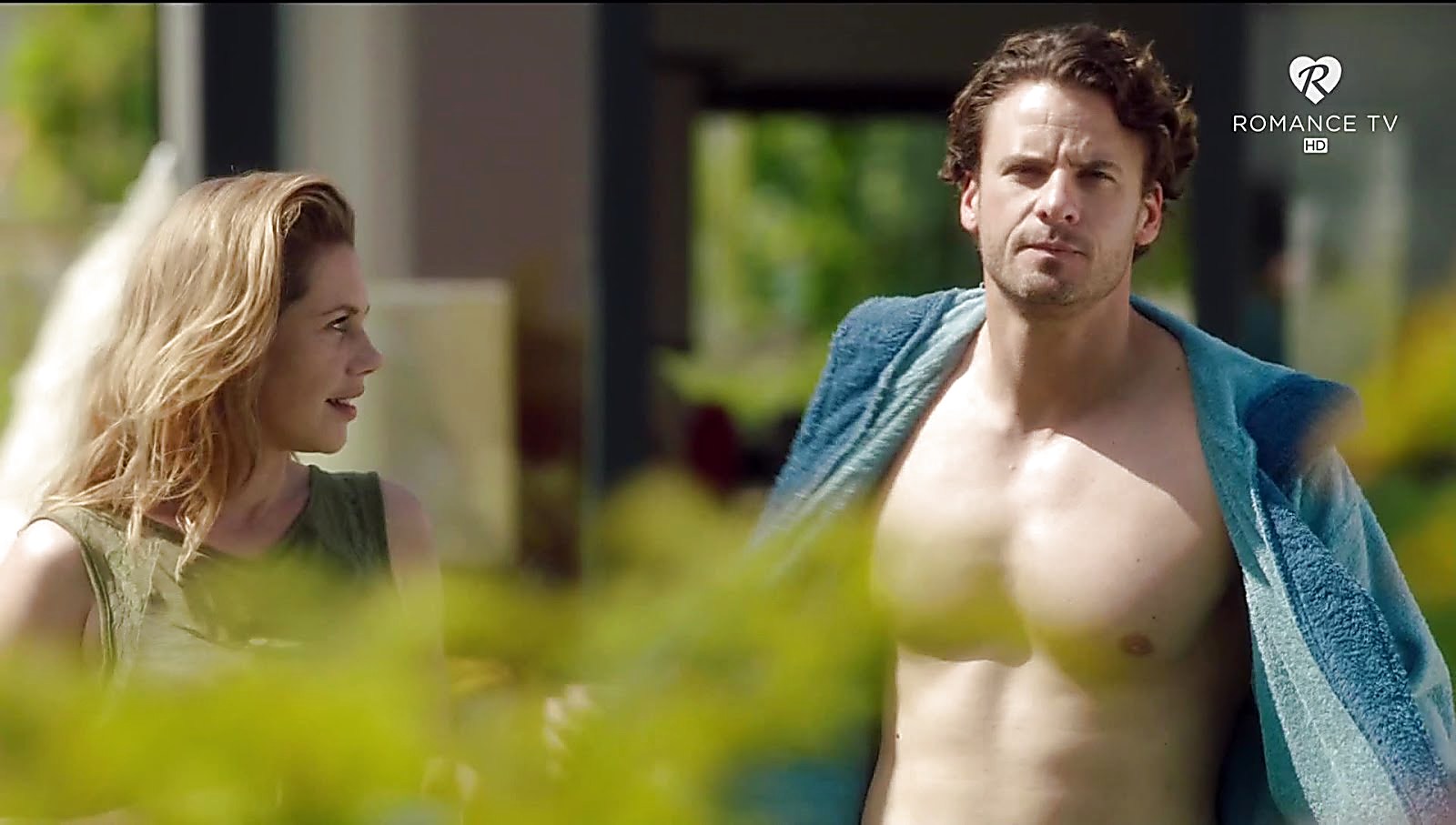 Stephan Luca sexy shirtless scene November 4, 2017, 1pm