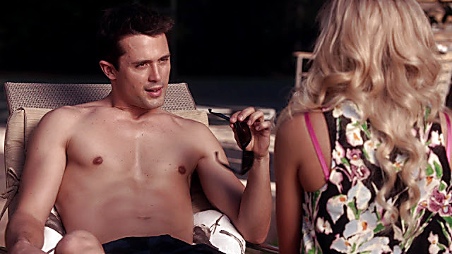 Stephen Colletti sexy shirtless scene December 29, 2020, 1pm