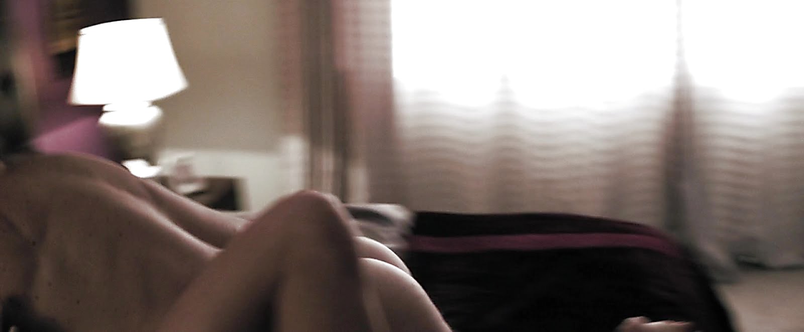 Stephen Dorff sexy shirtless scene October 27, 2018, 1pm