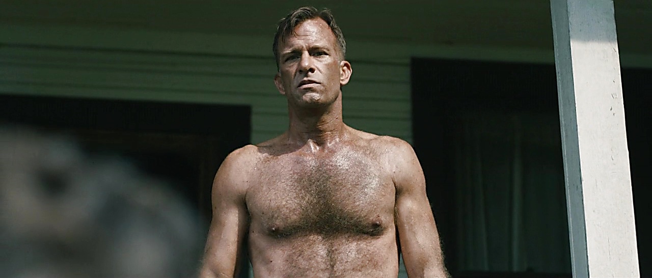 Thomas Jane sexy shirtless scene October 29, 2017, 4pm