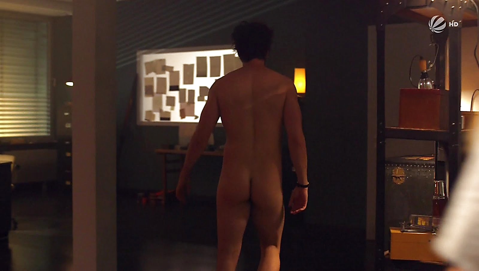Tom Beck sexy shirtless scene March 7, 2018, 12pm