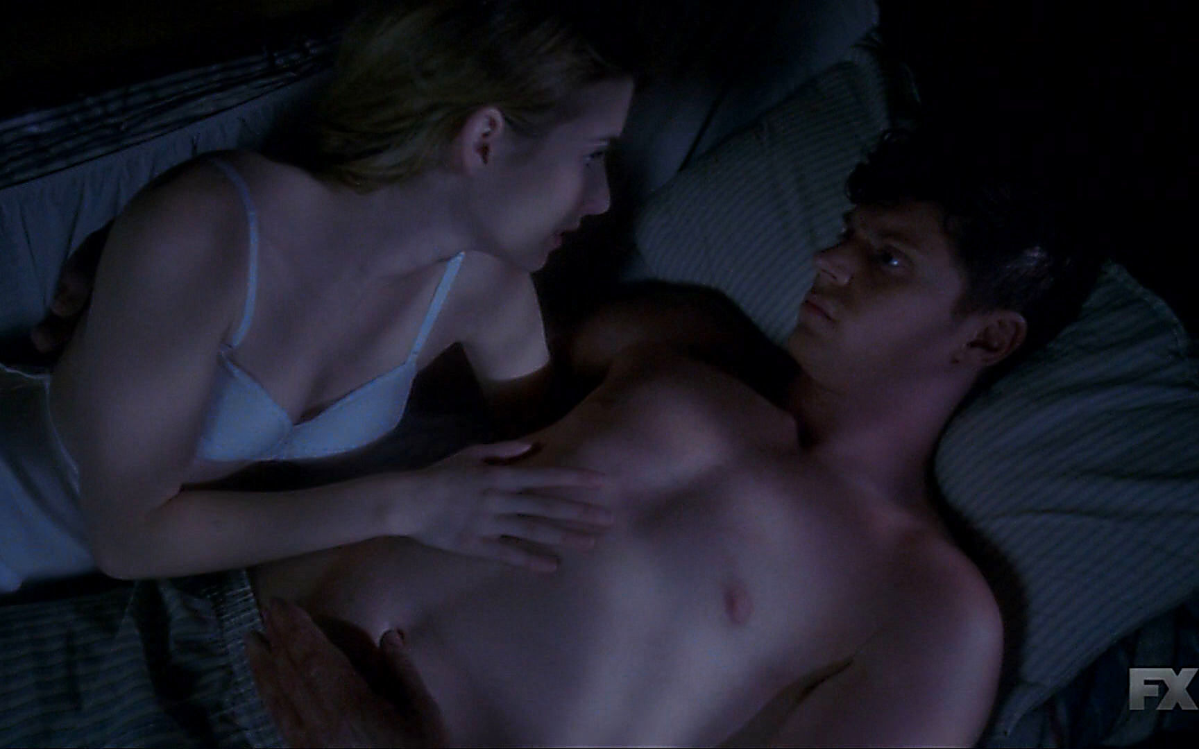 Lee Tergesen sexy shirtless scene December 7, 2014, 12am